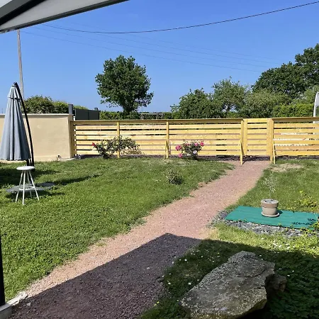Saumur, Proche, Les 3 3*